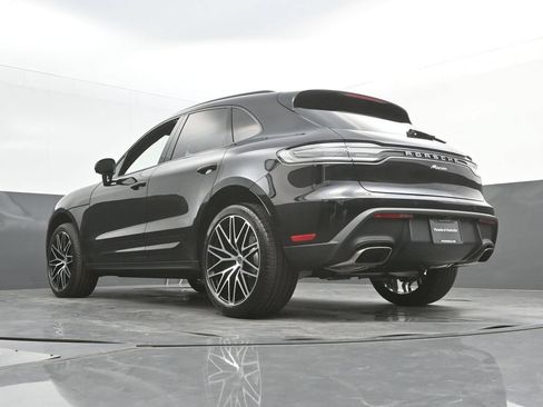 New 2026 Porsche Macan AWD/4WD image 34