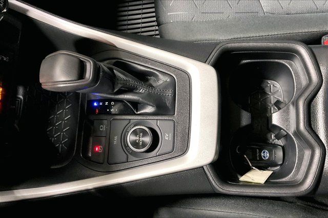 Certified 2020 Toyota RAV4 XLE w/ Convenience Package AWD/4WD image 42