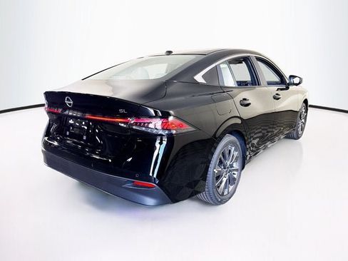 New 2026 Nissan Sentra SL w/ Floor Mat Package FWD image 5