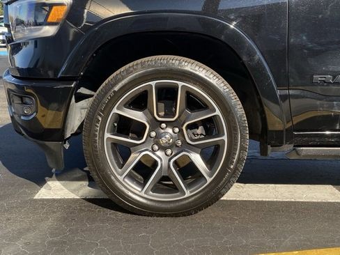 Used 2019 RAM 1500 Laramie image 10