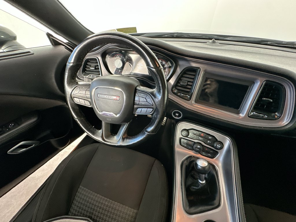 Used 2023 Dodge Challenger R/T w/ Blacktop Package RWD image 9