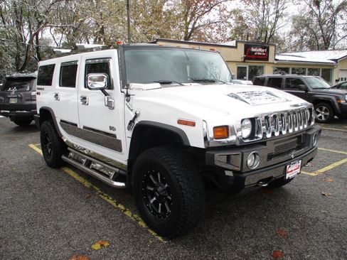 Used 2004 HUMMER H2 w/ Preferred Equipment Group image 4