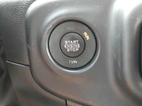 Used 2023 Jeep Wrangler Sport AWD/4WD image 21