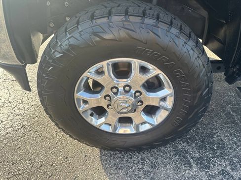 Used 2022 RAM 3500 Laramie AWD/4WD image 9