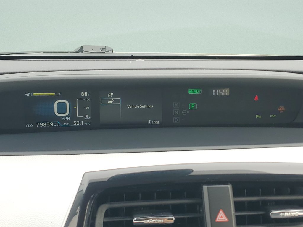 Used 2020 Toyota Prius LE FWD image 21