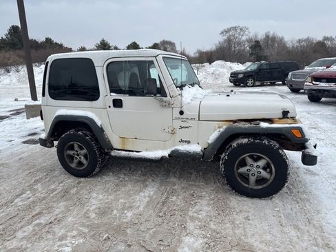 Used 2000 Jeep Wrangler Sport image 10