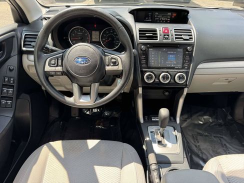 Used 2017 Subaru Forester 2.5i Premium w/ Popular Package #2A AWD/4WD image 17