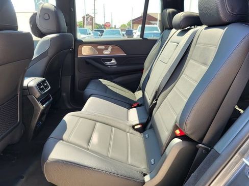New 2025 Mercedes-Benz GLS 580 4MATIC image 4