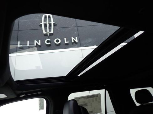 New 2025 Lincoln Navigator Black Label image 20