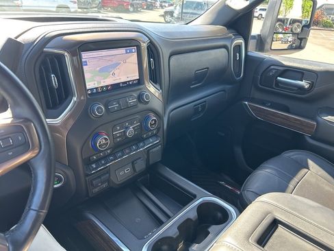 Used 2022 Chevrolet Silverado 3500 High Country w/ Z71 Off-Road Package image 16