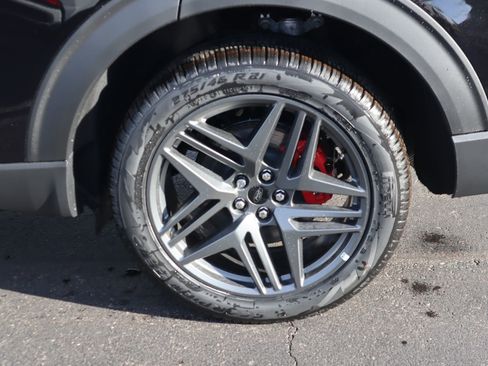 New 2026 Ford Explorer ST-Line w/ ST-Line Street Pack AWD/4WD image 21