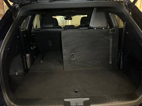 Used 2025 Toyota Highlander XSE AWD/4WD image 19