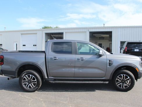 Used 2024 Ford Ranger Lariat w/ Advanced Towing Package AWD/4WD image 7