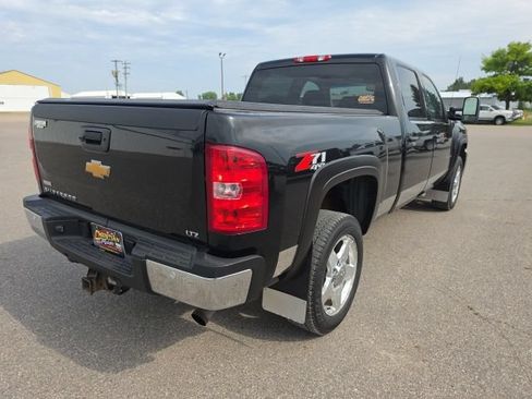 Used 2012 Chevrolet Silverado 2500 LTZ w/ LTZ Plus Package AWD/4WD image 5