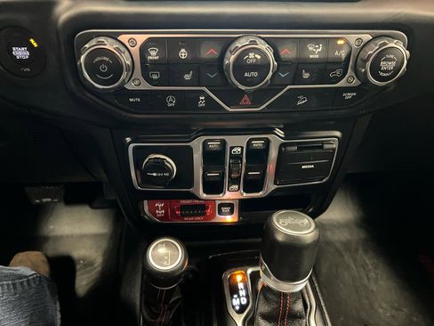 Used 2019 Jeep Wrangler Unlimited Rubicon image 20