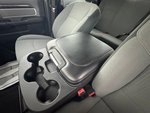 Used 2021 RAM 2500 Big Horn AWD/4WD image 35