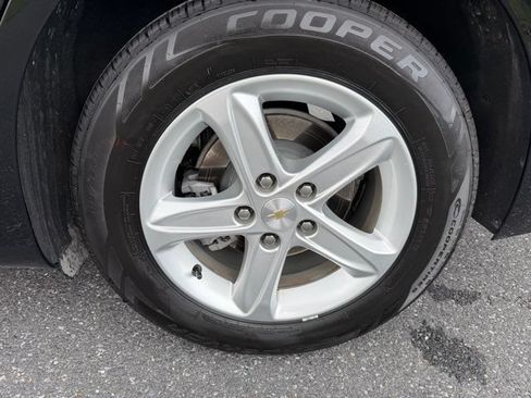 Used 2023 Chevrolet Malibu LS FWD image 29