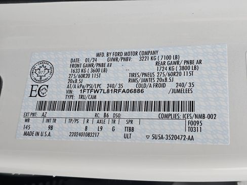 Used 2024 Ford F150 Platinum w/ FX4 Off-Road Package image 31