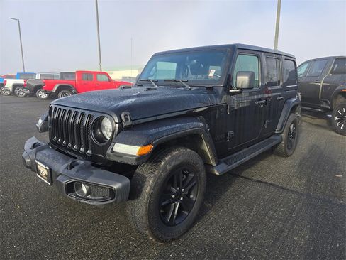 Used 2021 Jeep Wrangler Unlimited Sahara image 7