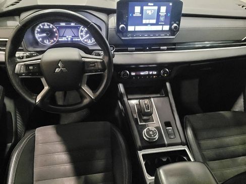 Used 2022 Mitsubishi Outlander SE AWD/4WD image 22