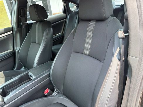 Used 2020 Honda Civic Sport image 3