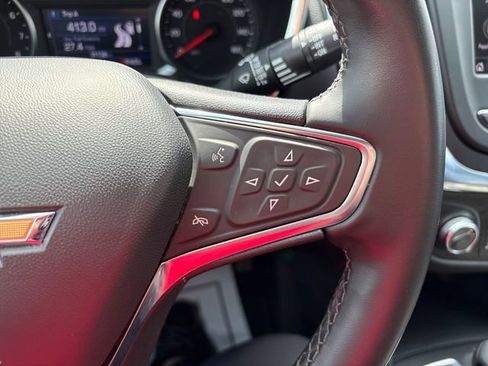 Used 2024 Chevrolet Equinox LT AWD/4WD image 12