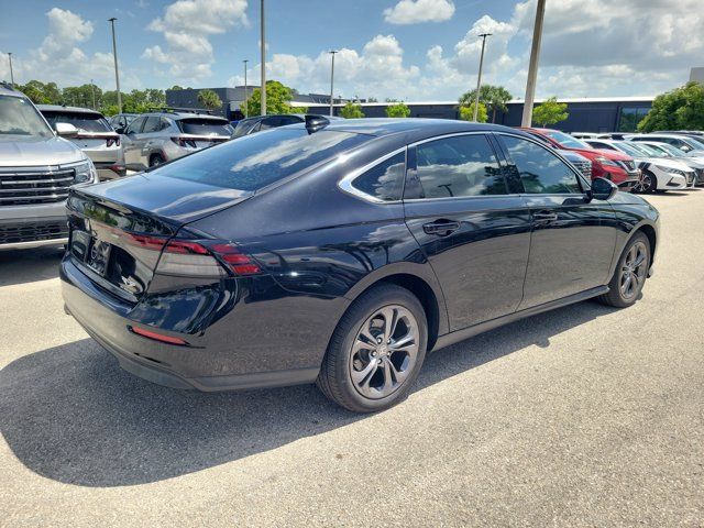 Used 2023 Honda Accord EX image 2