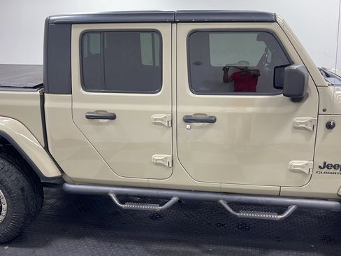 Used 2020 Jeep Gladiator Sport w/ Quick Order Package 24S AWD/4WD image 20