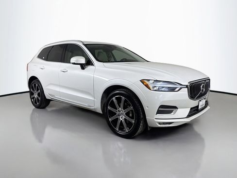Used 2018 Volvo XC60 T5 Inscription w/ Convenience Package AWD/4WD image 3