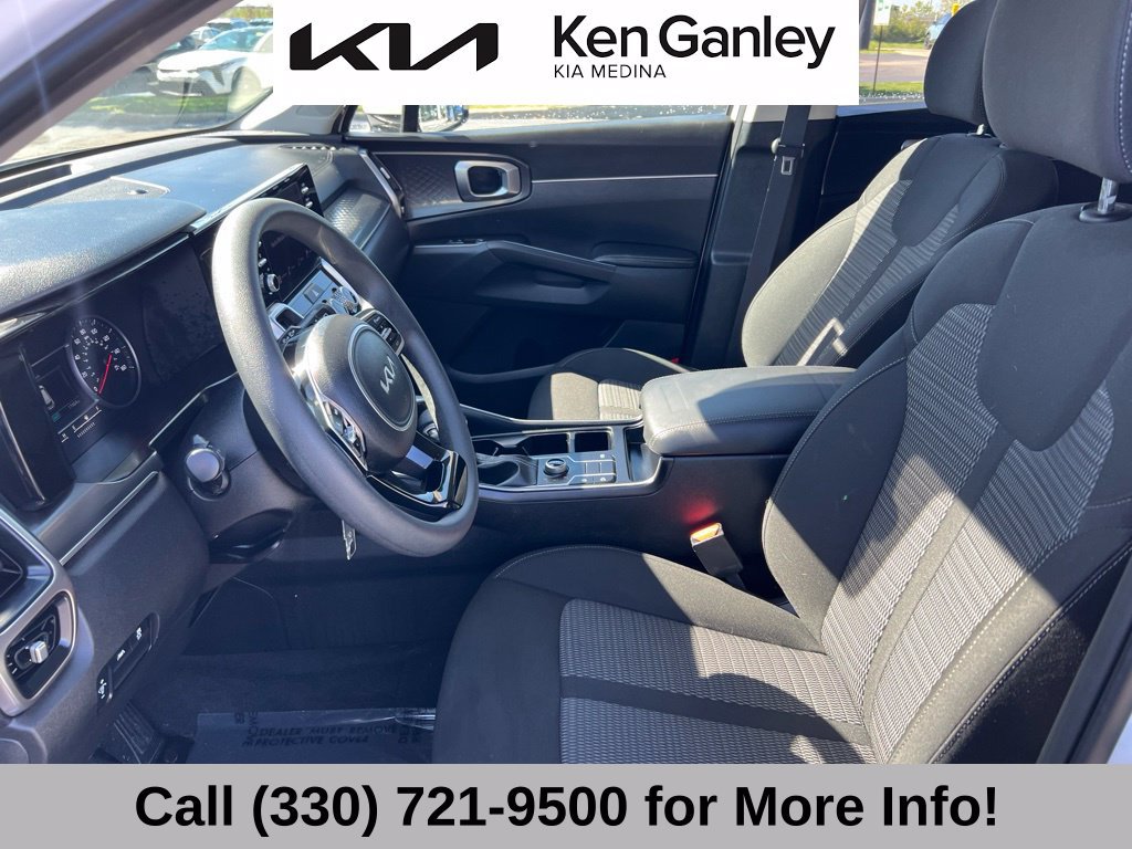 Certified 2023 Kia Sorento LX AWD/4WD image 39