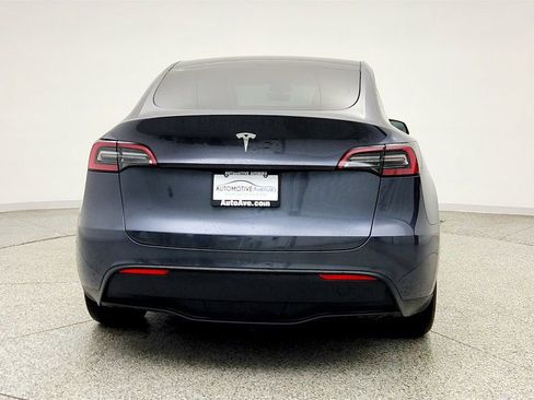 Used 2023 Tesla Model Y Long Range image 6