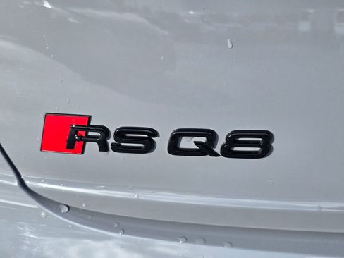 Used 2023 Audi RS Q8 w/ Black Optic Package image 19