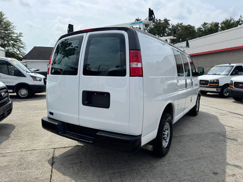 Used 2023 GMC Savana 2500 w/ Driver Convenience Package RWD image 9