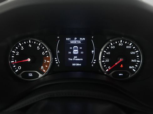 Used 2019 Jeep Renegade Latitude w/ Popular Equipment Group image 26