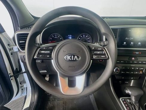 Used 2022 Kia Sportage LX w/ LX FWD Value Edition Package image 16