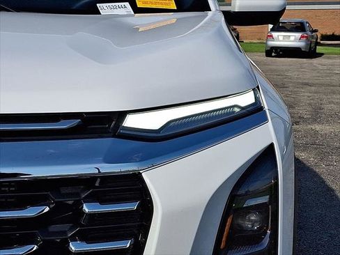 Used 2025 Chevrolet Equinox LT w/ Safety and Technology Package image 28