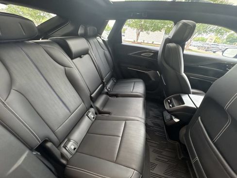 Certified 2023 Cadillac Lyriq 2WD image 28