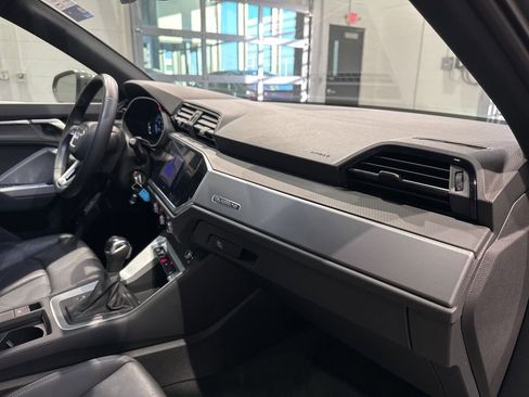 Used 2022 Audi Q3 2.0T Premium image 33