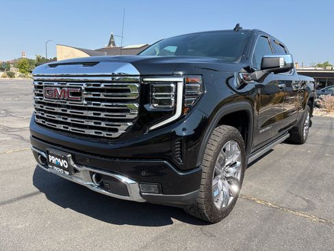 Used 2023 GMC Sierra 1500 Denali w/ Denali Reserve Package AWD/4WD image 13