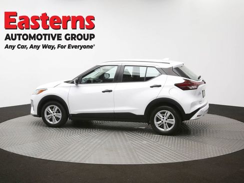 Used 2024 Nissan Kicks S image 61