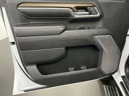 Certified 2024 Chevrolet Silverado 2500 High Country w/ High Country Premium Package AWD/4WD image 22