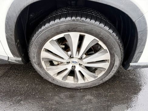 Used 2019 Subaru Ascent Touring image 11