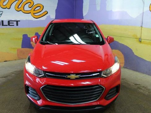 Used 2020 Chevrolet Trax LS w/ Tint and Cruise Package FWD image 6