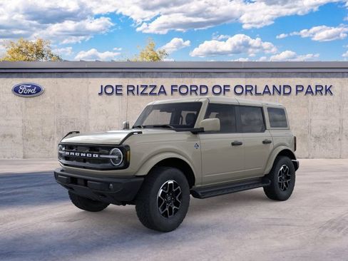New 2026 Ford Bronco Outer Banks AWD/4WD image 1
