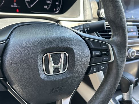 Used 2019 Honda Accord LX image 27