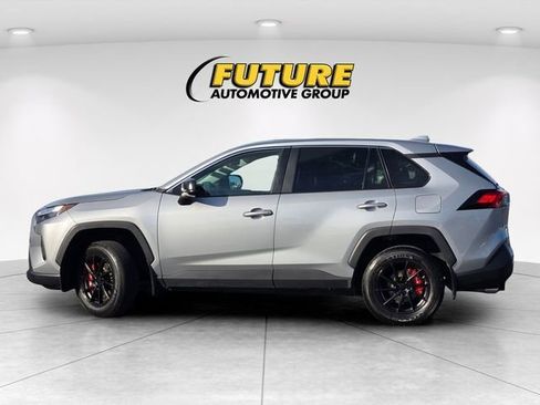 Certified 2024 Toyota RAV4 LE AWD/4WD image 9