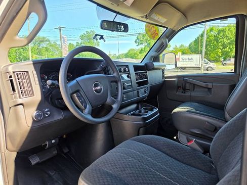Used 2024 GMC Savana 2500 w/ Driver Convenience Package RWD image 21