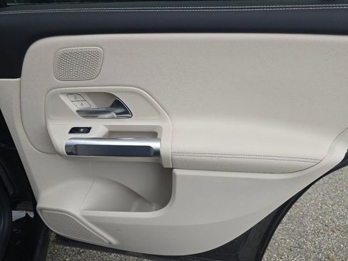 Certified 2026 Mercedes-Benz GLB 250 4MATIC image 22