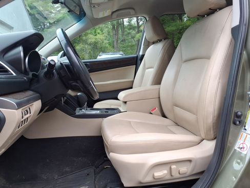 Used 2015 Subaru Outback 2.5i Limited AWD/4WD image 8
