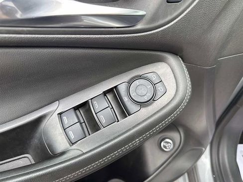 Used 2023 Buick Encore GX Select w/ Sport Touring Package image 12